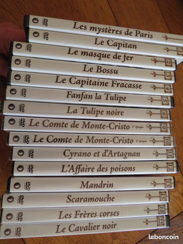 Amateur de cape et d'épée (image 1)
