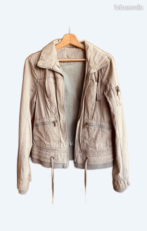 Blouson taille S (image 1)