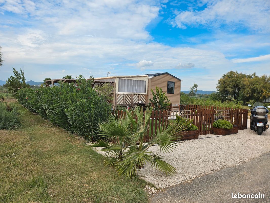 4 pièces 70 m² · à Hyères · 70 m² · 70 000 €
