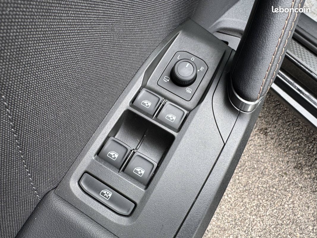 CUPRA Leon Sportstourer 1.5 eTSI Hybrid 150 ch DSG7 V (image 24)