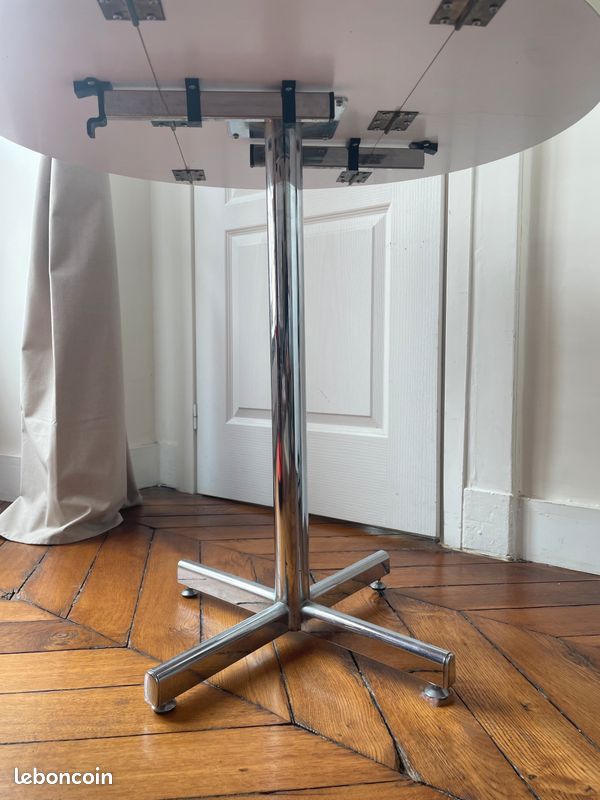 Table ronde (image 9)