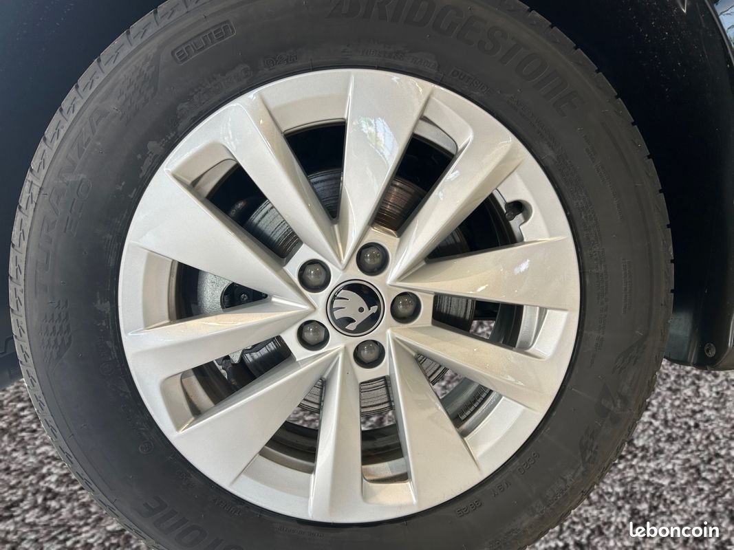 SKODA Kamiq 1.0 TSI Evo 2 95 ch BVM5 Selection (image 9)