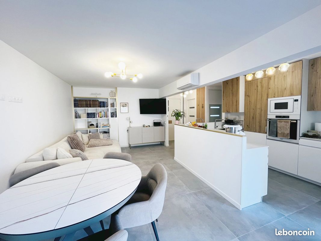 Appartement 2 pièces 53 m² · à Antibes · 53 m² · 375 000 €