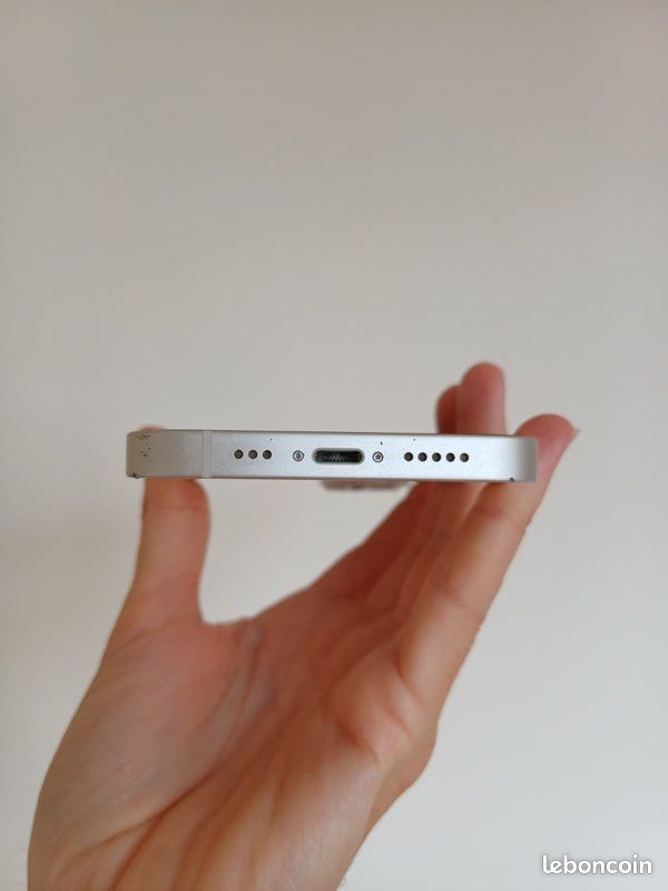 IPhone 14 – 128 Go – Argent – Débloqué tout opérateur + 2 protections offertes (image 7)