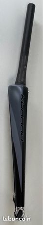 Fourche carbone BMC Teammachine R 01 pivot plat - prêt à peindre | Black