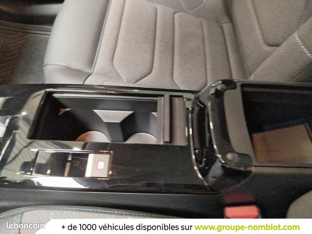 Citroën C4 BlueHDi 130 EAT8 Plus (image 23)