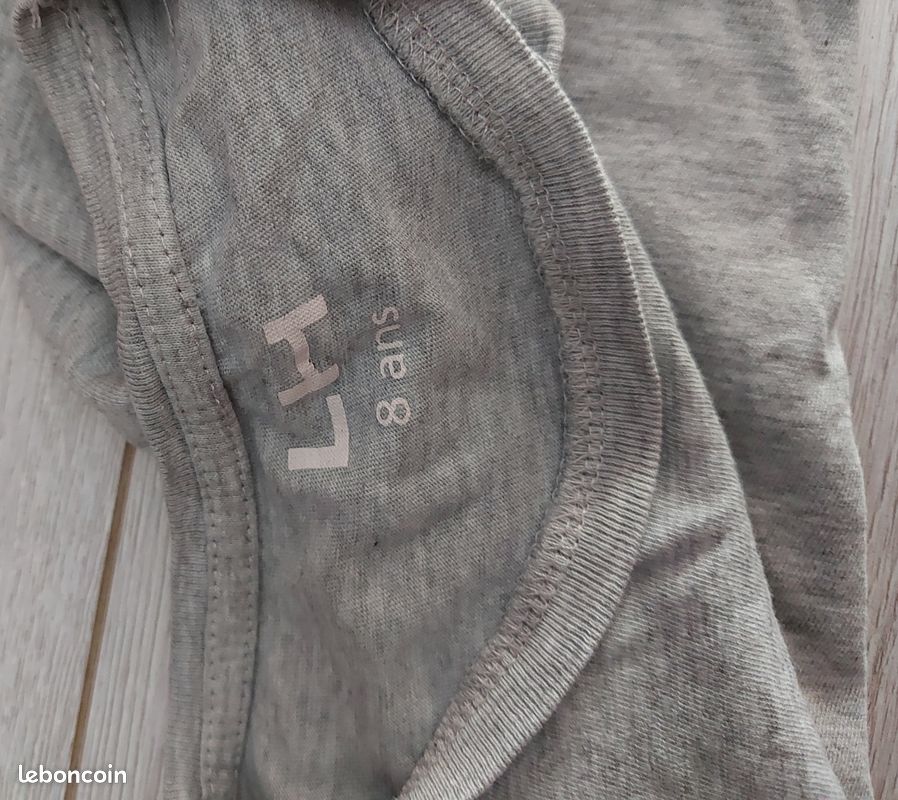 T shirt gris 8 ans (image 2)