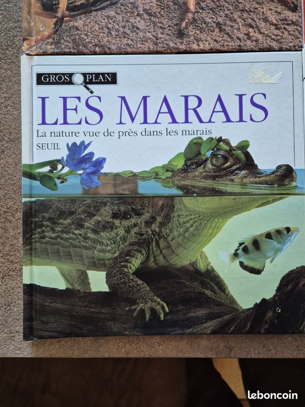 Lot de 4 livres les déserts, les récifs de coraux, les grottes et les marais (image 2)