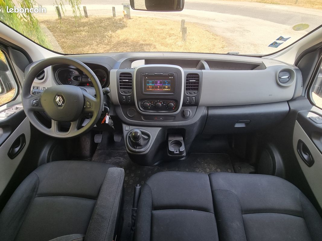 Renault TRAFIC 3 COMBI L2 1.6 DCI 120 ENERGY LIFE 9 PLACES (image 9)