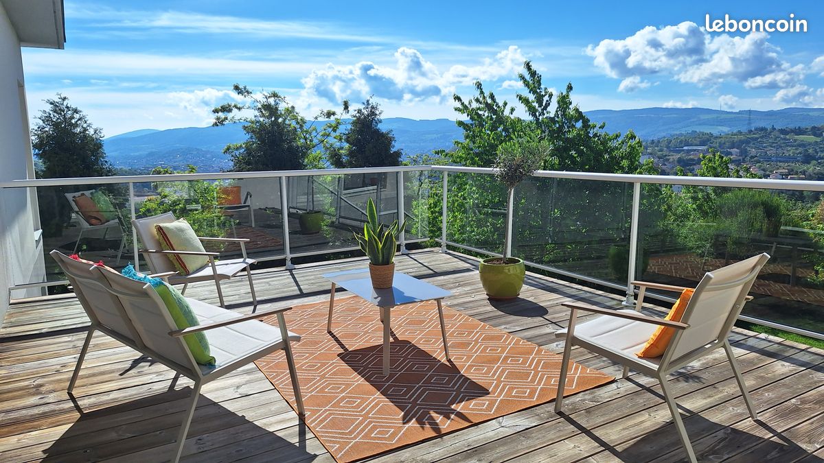 Maison 7 pièces 233 m² · à Villars · 233 m² · 650 000 €