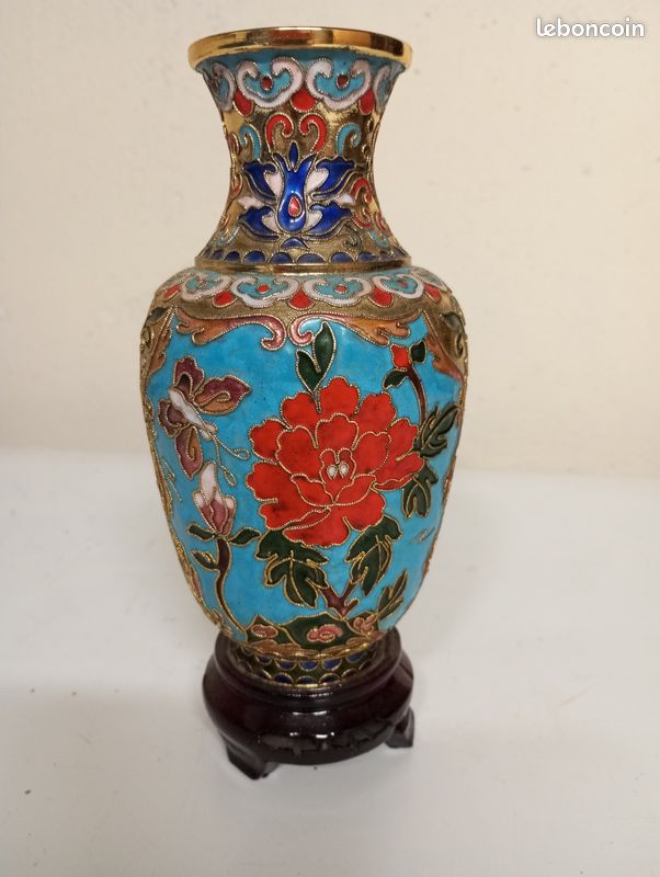 Vase (image 1)