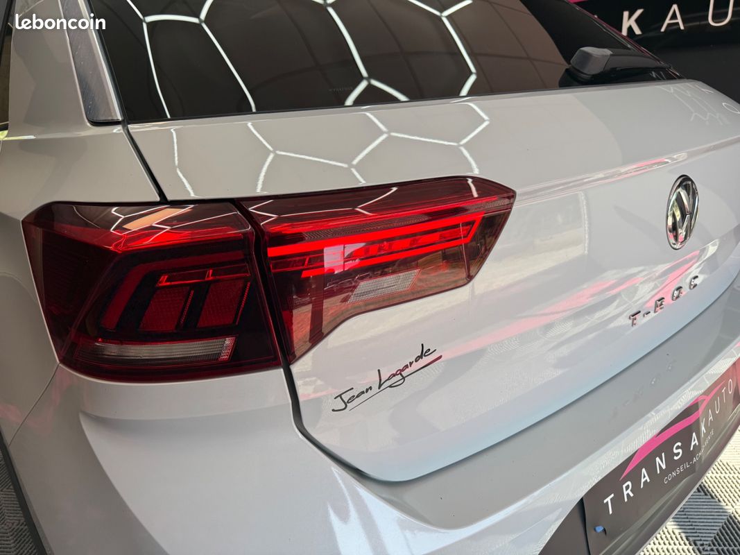 VOLKSWAGEN T-ROC 1.5 TSI 150 EVO Start/Stop DSG7 Carat Exclusive / Entretien Exclusif Volkswagen / Toit Ouvrant (image 19)