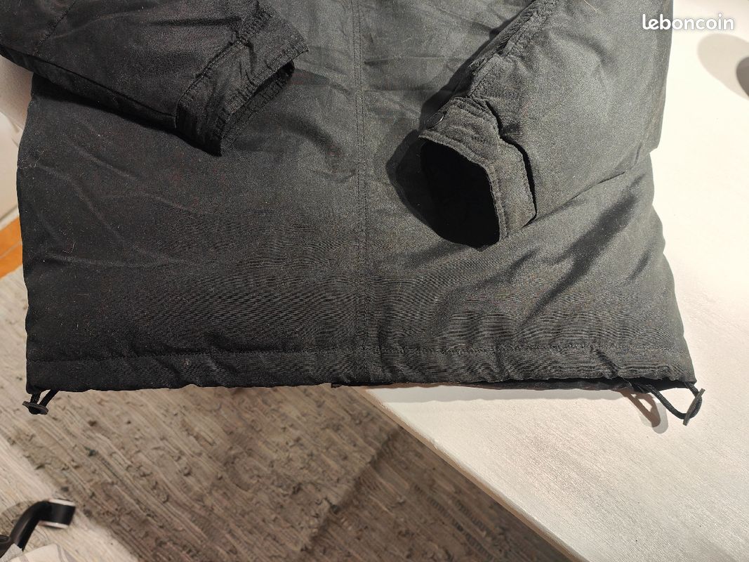 Doudoune noire doublée polaire 4 poches 17 euros (marque Old Navy) (image 4)