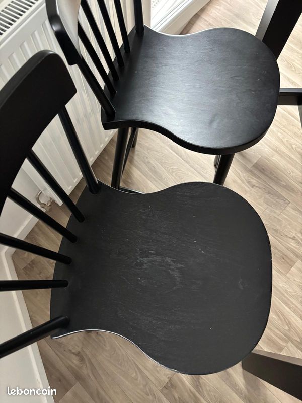 Table+Chaises hautes à manger IKEA (image 5)