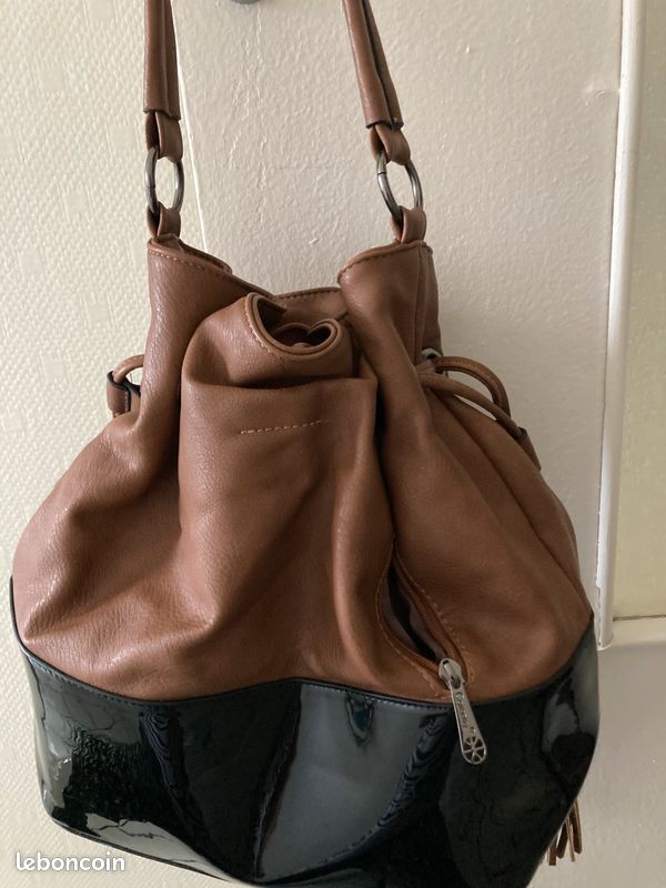 Sac bourse en simili cuir marron et vernis noir (image 3)