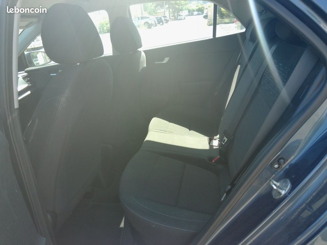 Kia rio IV 1.4 CRDI 90 CONNECT 3/18 208mkm 2°m/france carplay/tel /camera+radar ar/capt pluie+lum/regul/tel/ja15/clim auto/carnet entretien ok/chaine distrib/ (image 10)