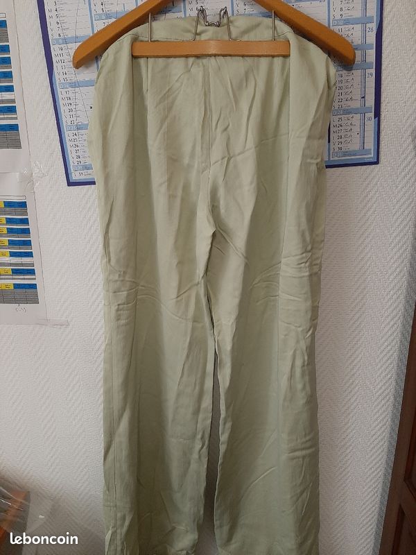 Un pantalon AMAZONE TAILLE 38 EN EXCELLENT ÉTAT COULEUR VERT (image 4)