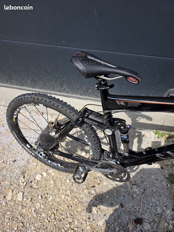 Vtt canyon carbone spectral (image 3)