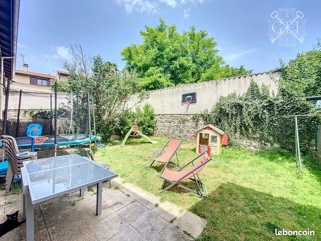 Maison 5 pièces 103 m² · à Saint-Symphorien-d'Ozon · 103 m² · 1 226 €