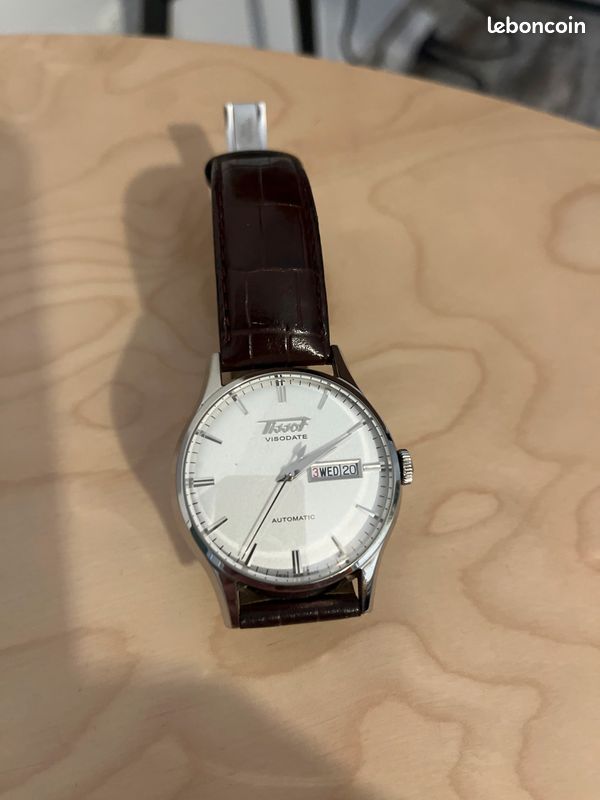 Montre Tissot Héritage Visodate automatique (image 1)
