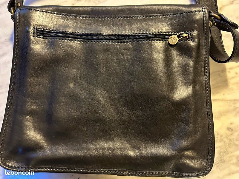 Sac à Main Italien Vera Pelle En Cuir Noir Neuf - Très Spacieux & Style - Taille Moyenne