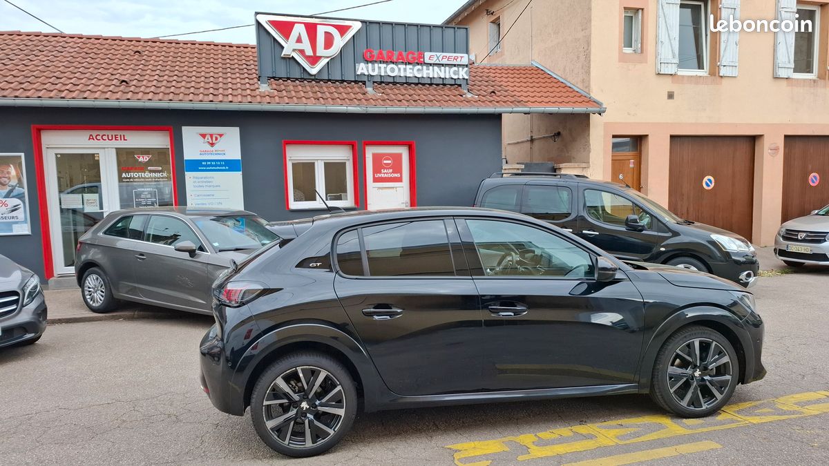 VENDS PEUGEOT GT 208 II 130cv EAT8 S&S (image 2)