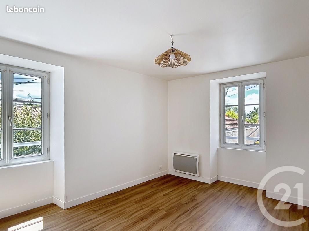 Appartement 2 pièces 27 m² · à Angoulême · 27 m² · 440 €