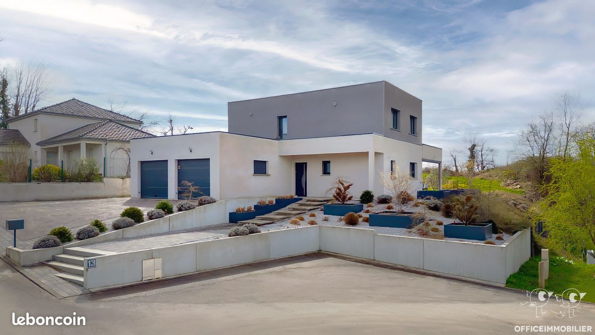 Maison 6 pièces 160 m² · à Besançon · 160 m² · 595 000 €