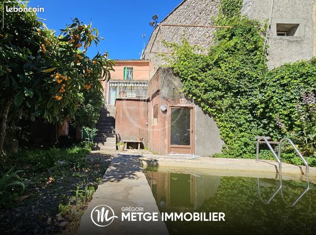 Maison de village 11 pièces 212 m²