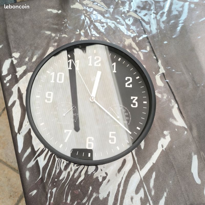 Pendule murale comme neuf (image 1)