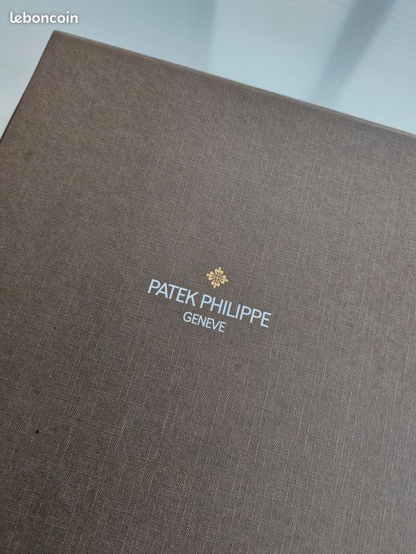 Foulard Carré En Soie Patek Philippe - Motif Floral Multicolore - Occasion Vintage