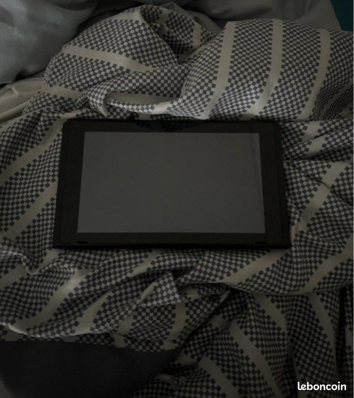 Switch (image 2)
