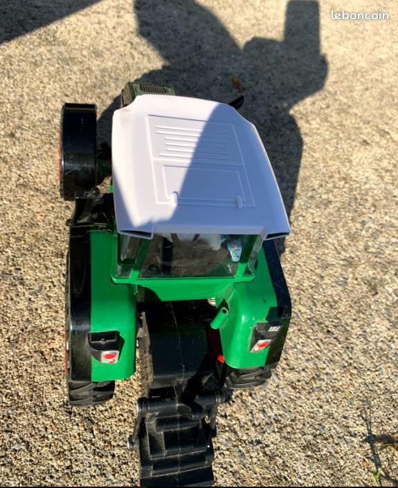 Tracteur vert (image 3)