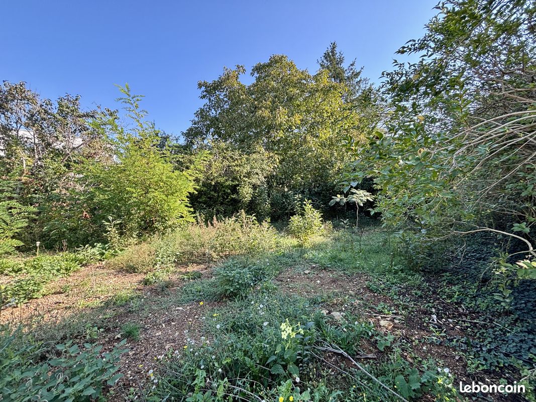 Terrain 278 m² · à Saint-Benoît · 278 m² · 49 900 €