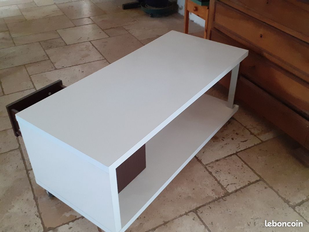 Meuble TV sur roulettes (image 2)