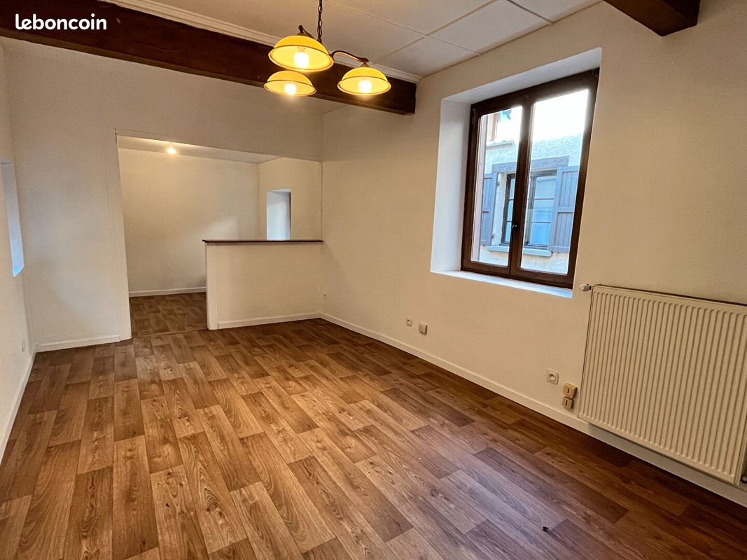 Appartement 3 pièces 59 m² · à Saint-Galmier · 59 m² · 550 €