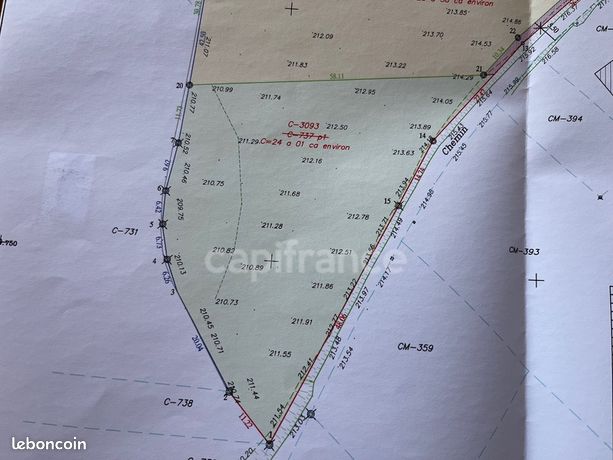 Terrain 2 401 m² Gargas