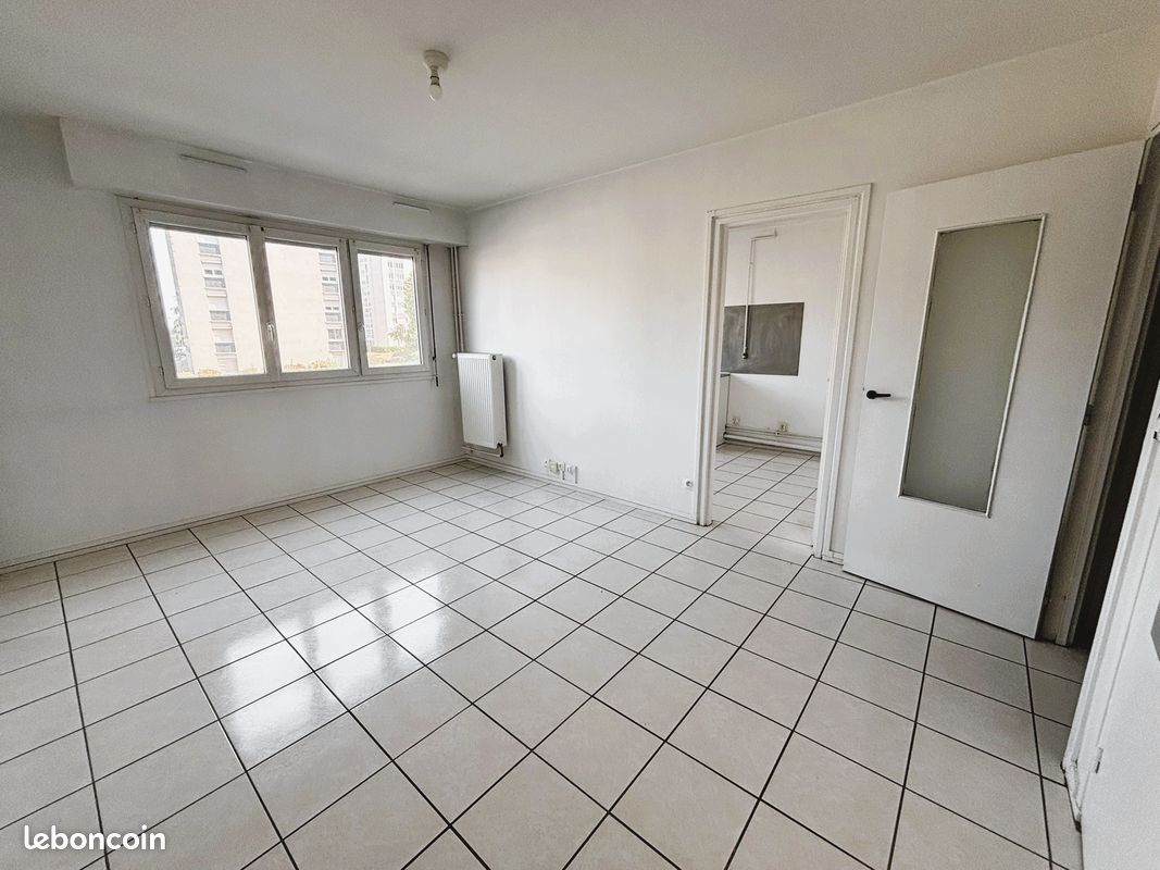 Appartement 1 pièce 43 m² · à Tours · 43 m² · 79 000 €