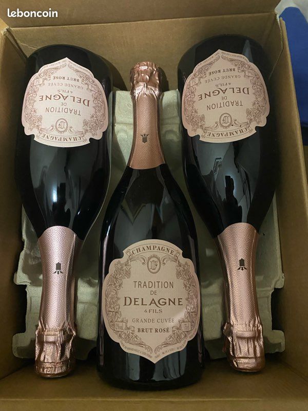 Carton de champagne tradition de Delagne et fils ,grande cuvée , brut rosé +brut tradition (image 1)