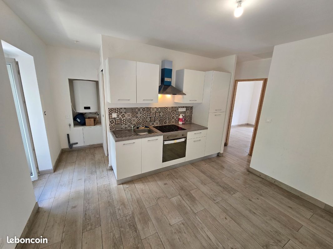 Immeuble 3 pièces 70 m² · à Robiac-Rochessadoule · 70 m² · 120 000 €