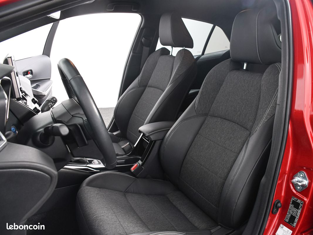 Toyota Corolla 2.0 184 CV TYPE TEAM D GPS CAMERA KEYLESS VIRTUAL COCKPIT FRONT ASSIST LANE ASSIST AV ANGLE MORTS SEMI CUIR FULL LED JA 17 (image 5)