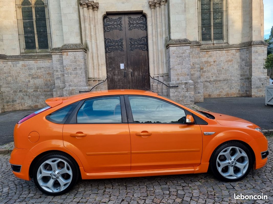 Ford Focus ST 2.5 Turbo 225ch - 104 000 km - Excellent état - Tres Propre (image 6)