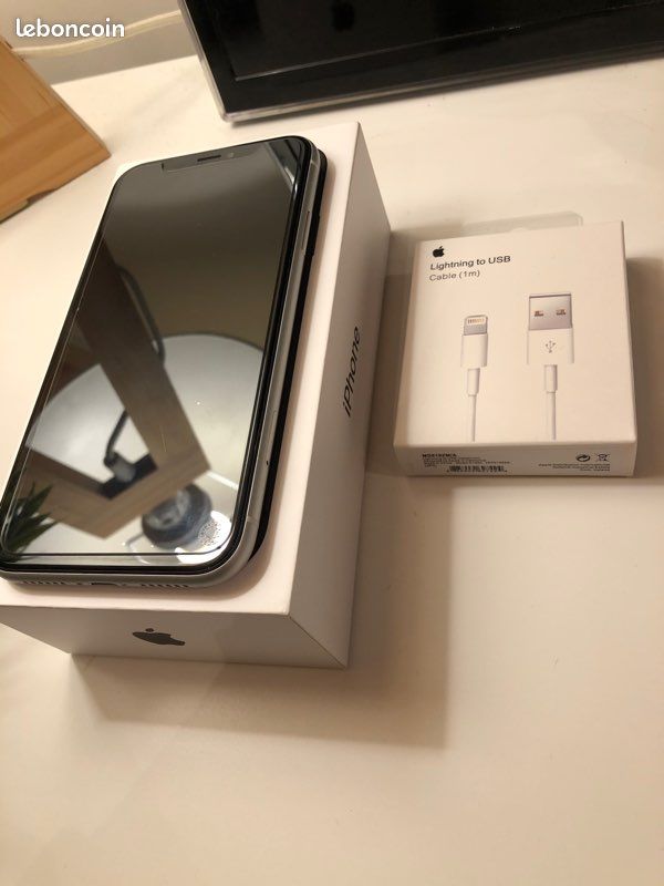 IPhone XR blanc (image 1)
