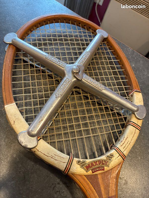 Raquette de tennis vintage Dunlop joueur A bois/graphite composite. 4 5
