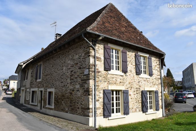Maison 9 pièces 231 m²