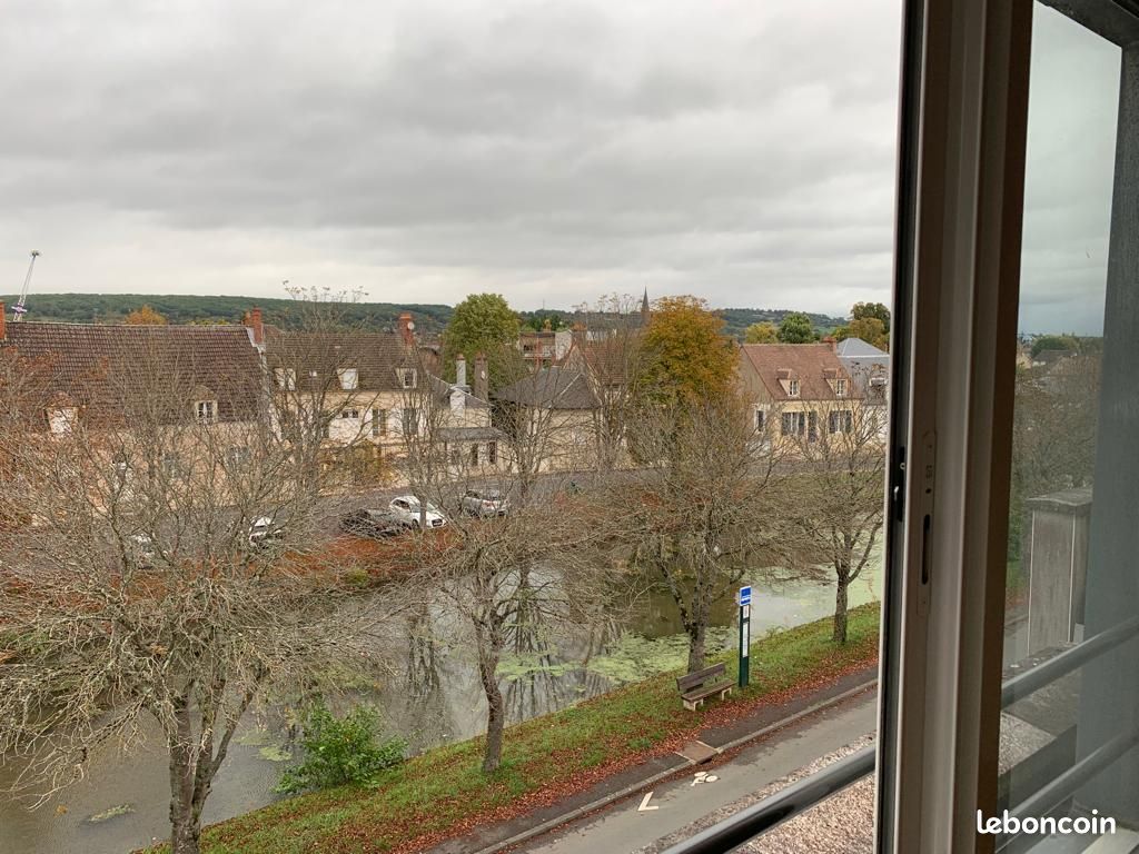 Appartement 3 pièces 69 m² · à Saint-Amand-Montrond · 69 m² · 630 €/mois