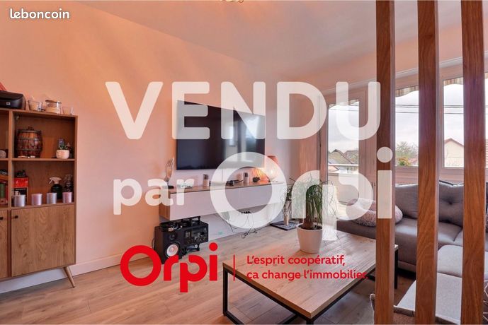 https://img.leboncoin.fr/api/v1/lbcpb1/images/3d/13/00/3d1300999d11db951579594d88c3b1cdef870840.jpg?rule=ad-image