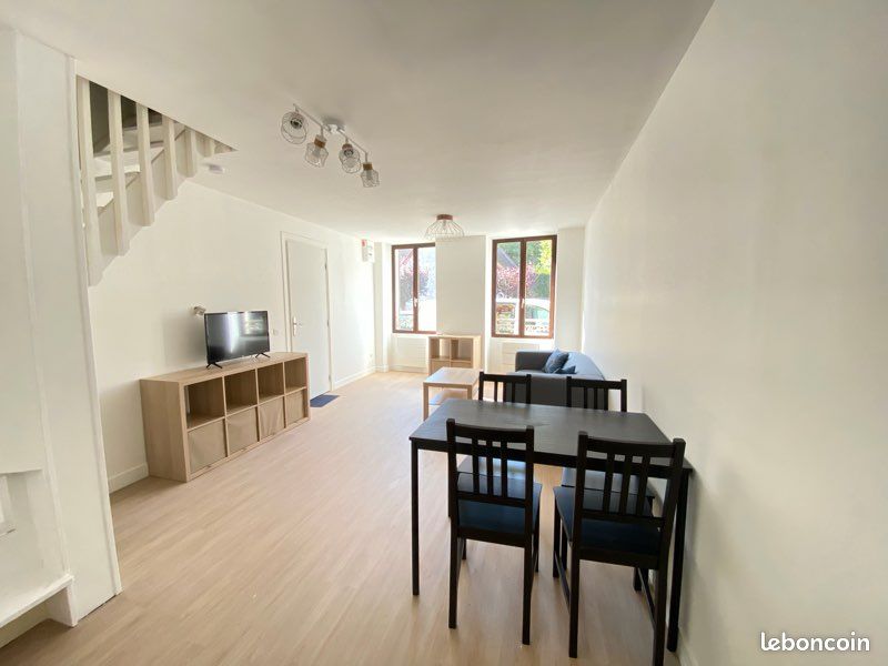Appartement 4 pièces 63 m² · à Neuvy-sur-Loire · 63 m² · 690 €