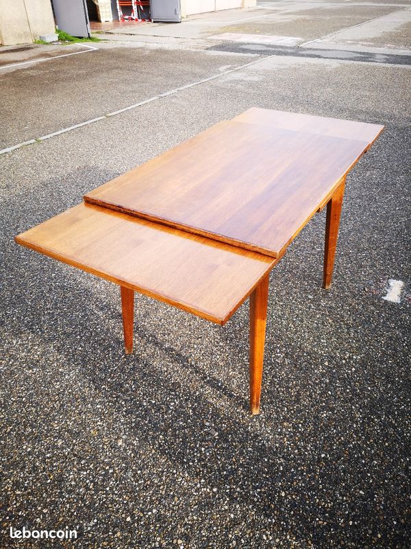 Table scandinave (image 3)