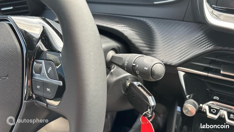 Peugeot 208 1.2 Hybrid 100ch Active e-DCS6 (image 24)